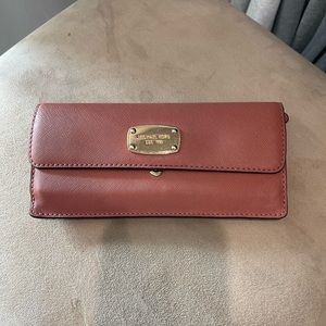 Michael Kors Rose Wallet